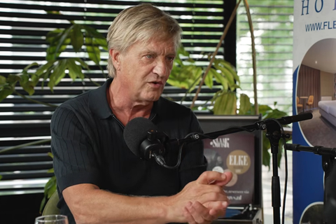 Voetbalicoon Wim Kieft en vrouw beleven pijnlijk incident op vakantie: 'Dat mes stond er rechtop in'