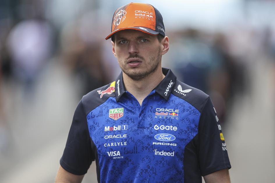 Max Verstappen geniet met volle teugen van Kelly Piquet e...
