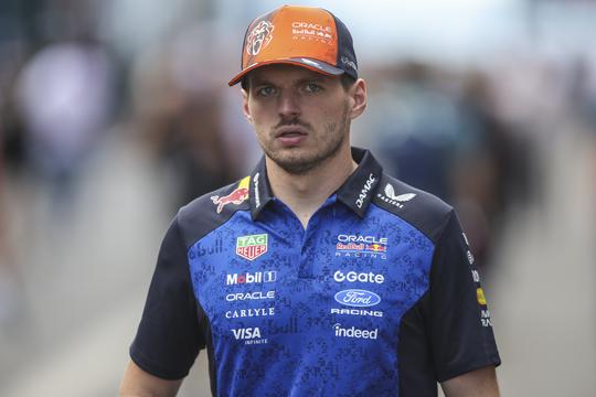 Max Verstappen geniet met volle teugen van Kelly Piquet en dochter Lily in aanloop naar laatste race op Zandvoort