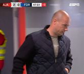 Danny Buijs zocht al voor de rust de kleedkamer op tijdens Ajax - Fortuna © ESPN