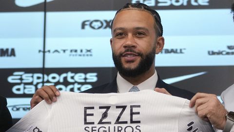 'Corinthians gooit Memphis Depay direct voor de leeuwen in degradatiekraker'