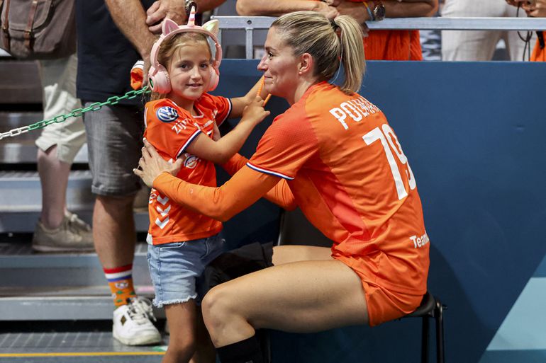 Handbalicoon Estavana Polman (33) ziet droom uitkomen: 'Dit is echt de kers op de taart'