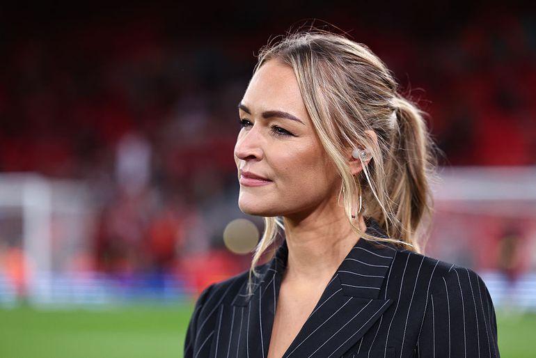 Populaire presentatrice gaat op pikante wijze de mist in met Virgil van Dijk: 'Noemt ze hem nou echt zo?