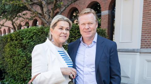 Beroemde dj staat liefdevol stil bij overlijden van Bartina Koeman: 'Ik wist het ook'