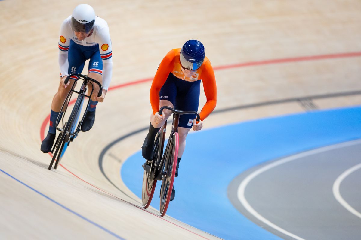 'Hetty Raketty' van de Wouw lanceert zich naar de wereldtop en pakt mooie sprintmedaille bij WK baanwielrennen