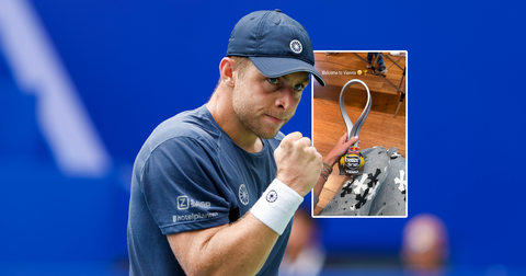 Toptennisser Tallon Griekspoor pakt bijzondere prijs onder toeziend oog van zijn vriendin