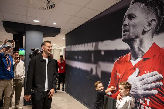 Clubicoon Luuk de Jong (36) keert voor even terug bij PSV: ‘Het heeft wel gespeeld’