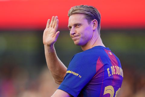 Frenkie de Jong speelt El Clásico tegen Real Madrid in uniek shirt: 'Ik ben groot fan'