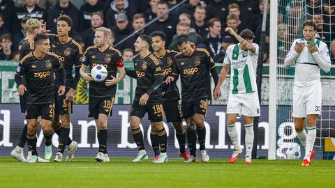 Live Eredivisie | Ajax op rozen tegen angstgegner FC Groningen na merkwaardige openingsfase