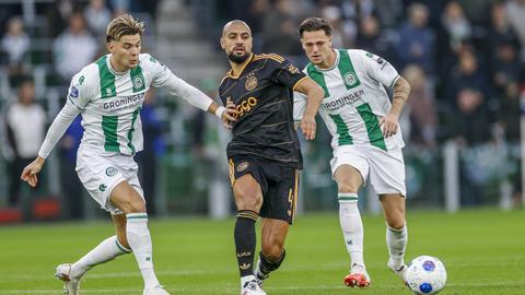 Live Eredivisie | Grote domper voor Ajax tegen angstgegner FC Groningen: Davy Klaassen mist strafschop