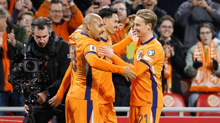 Johan Derksen ziet 'absolute vedette' bij Oranje: 'Hij heeft alles wat Frenkie de Jong niet heeft'