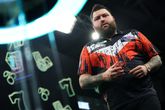 Michael Smith verliet met een bebloed voorhoofd de Grand Slam of Darts. ©PDC