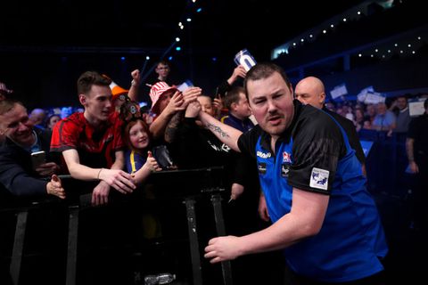 Opvallende taferelen bij Nederlandse kwalificatie voor WK darts: 'Dat mag geen excuus meer zijn'