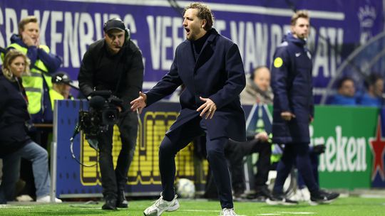 FC Twente-stagiair Chris de Graaf kan pesterijen tegemoet zien na pijnlijk verlies: 'We wilden hem een pak slaag geven'