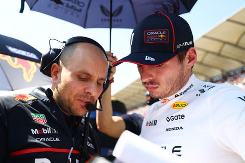 Max Verstappen laat lange stilte vallen na vraag over dierbaar persoon: 'Het is een klotesituatie...'