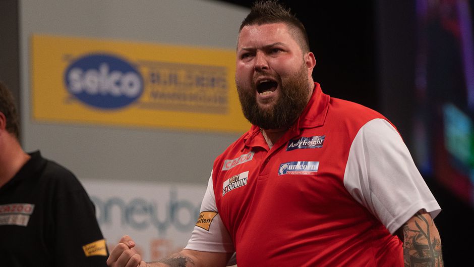 Darter Michael Smith verloor bijna een hand bij vistrip: 'Haai van 1,20 meter'