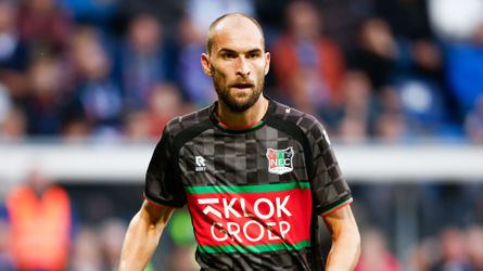 Na opvallende uitspraak over Bas Dost slikt NEC-directeur onder druk z'n woorden in: 'Ik werd verrast'