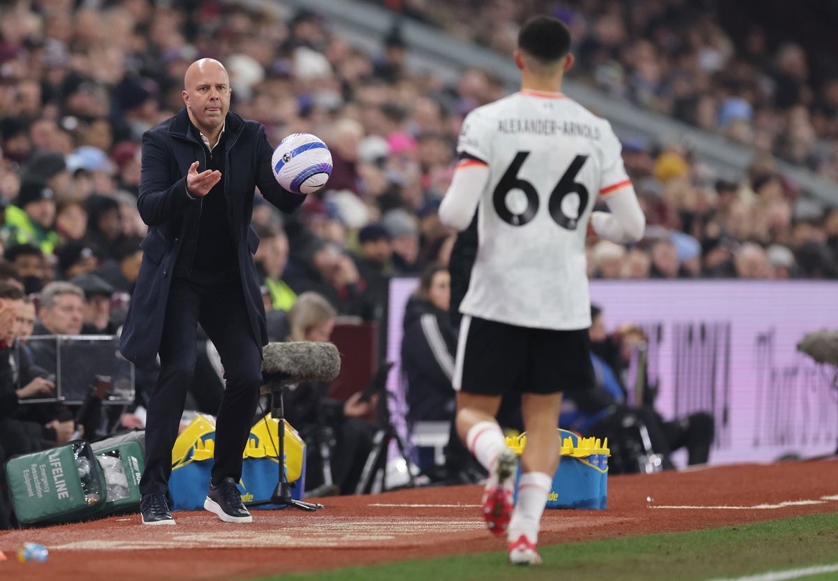 Arne Slot ontsnapt aan nederlaag met Liverpool, maar ziet verguisde invaller ook gigantische kans missen