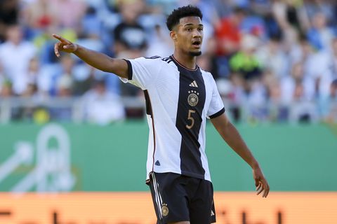 Vader van Duitse voetballer doodgeschoten bij afschuwelijk drama, broertje (10) naar ziekenhuis