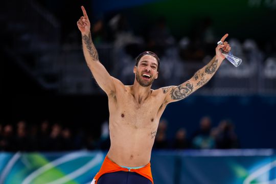 Hoe lang kan schaatslegende Kjeld Nuis (36) nog door? ‘Dat is ook serieus heftig voor je hoofd’