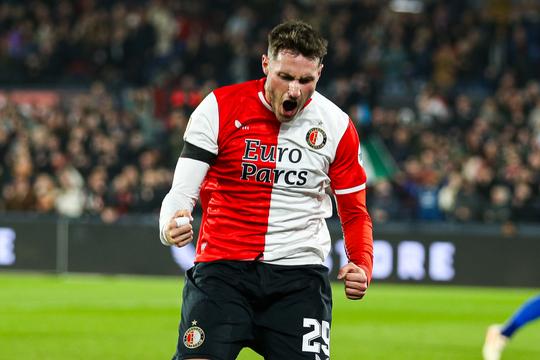 Vader Santiago Giménez verklapt interesse Real Madrid in Feyenoord-spits