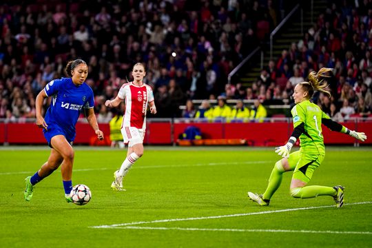 Einde aan ongeslagen reeks Ajax Vrouwen in Johan Cruijff Arena na nederlaag in Champions League