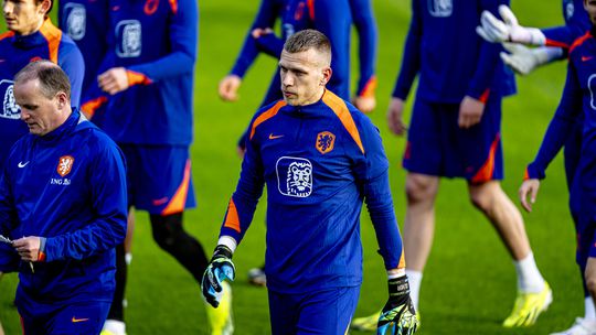 Op deze zender kijk jij naar de oefeninterland tussen Nederland en Schotland