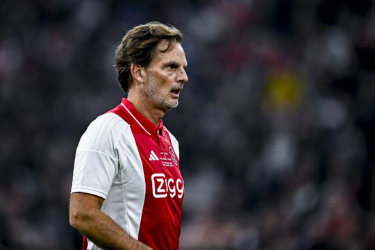 Ajax-legende Ronald de Boer haalt bijzondere Klassieker in De Kuip aan: 'Iedereen zat erop te azen'