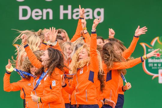 TeamNL onthult kleding voor Olympische Spelen: 'Samen kleuren we Parijs oranje'