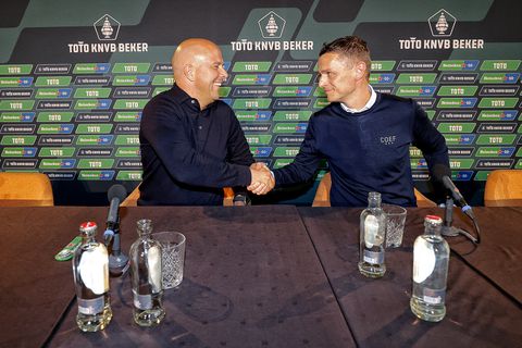 Arne Slot en Rogier Meijer prijzen elkaar in aanloop naar bekerfinale de hemel in: 'Hij weet dat ik dat van hem vind'