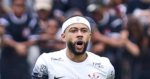 Kritische Memphis Depay laat voeten spreken na roerige periode bij Corinthians