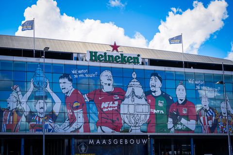 LIVE KNVB Beker | AZ en NEC maken opstellingen bekend voor bloedstollende finale