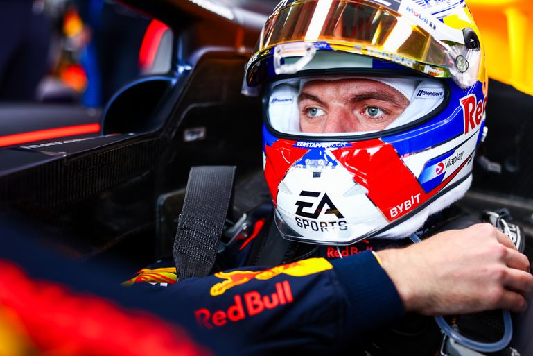 LIVE Formule 1 GP Emilia-Romagna 2024 |  Max Verstappen start super en loopt snel uit op concurrentie