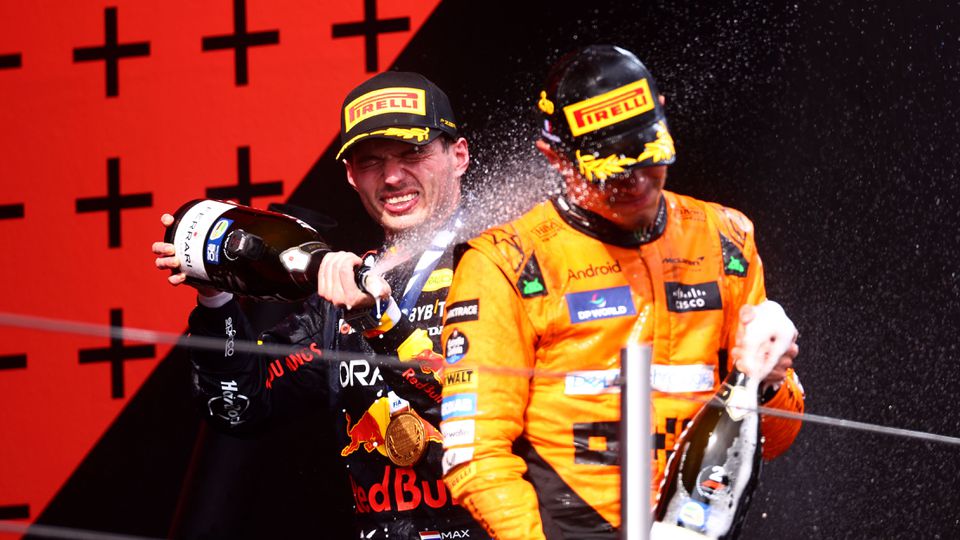 'De Red Bull is in handen van een maestro': buitenlandse media ziet concurrentie Max Verstappen dichterbij komen