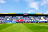 Duel tussen PEC Zwolle en FC Twente na een minuut spelen stilgelegd door medisch noodgeval