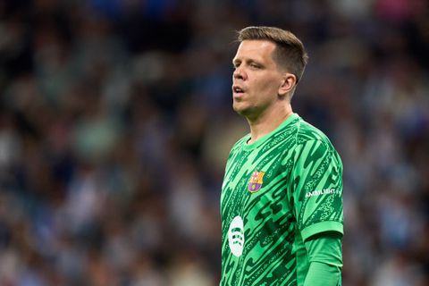 Barcelona-legende haalt hard uit naar rokende doelman: 'Hij is ziek en heeft hulp nodig'