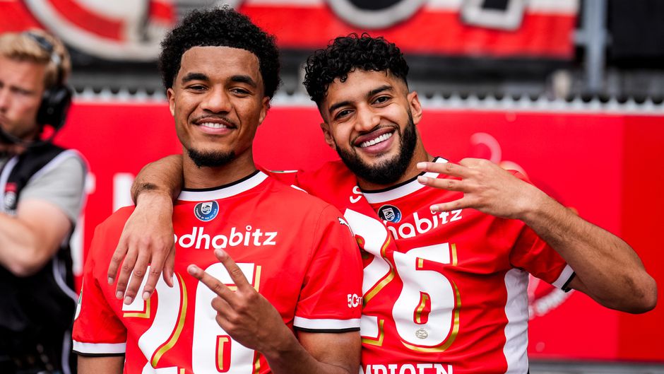 Veelbesproken PSV'er doet bekenning op de platte kar: 'Ik was vijf minuten te laat'