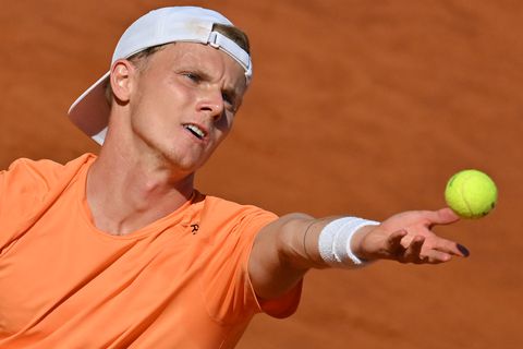Toptennisser Jesper de Jong begint week van Roland Garros met persoonlijke mijlpaal