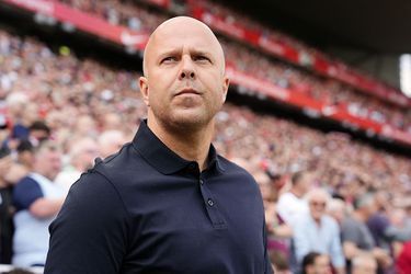 'Arne Slot dicht bij tweede zomeraanwinst: oud-Eredivisie-speler op weg naar Liverpool'