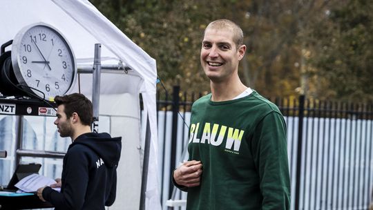 Zwemkampioen Maarten van der Weijden deelt foto's met nieuwe liefde: 'Knap stel!'