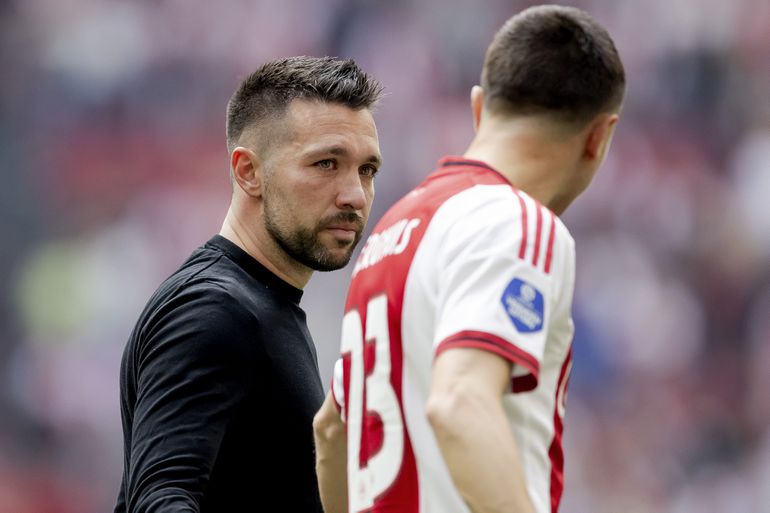 Francesco Farioli duikt dag van vertrek bij Ajax op in Nederlands televisieprogramma