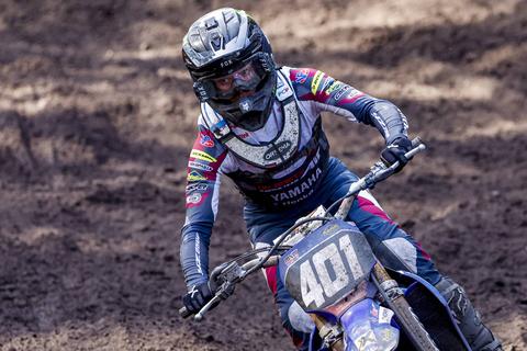 'Meisje-meisje' Lotte van Drunen (18) verovert mannelijke motorcross: 'Ik hou van make-up en mooie kleren'