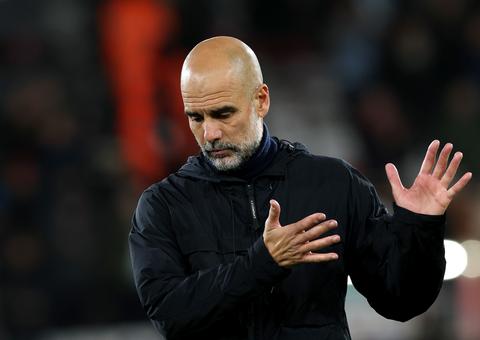 Manchester City-trainer Pep Guardiola geheimzinnig over toekomst na kampioenschap Arsenal: 'We gaan samen praten'