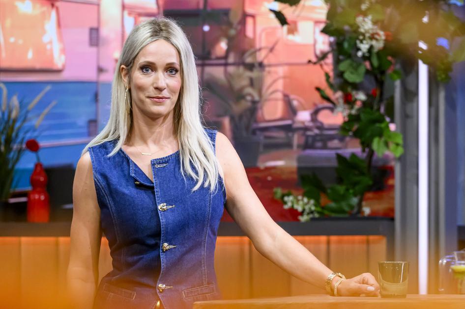 Hélène Hendriks verbaasd door wilde uitspraken over tafelgast bij De Oranjezomer: 'Hij is een soort 
