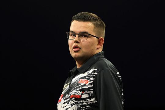 Gian van Veen en Wessel Nijman stellen zwaar teleur op rampzalige dag voor Nederlandse topdarters