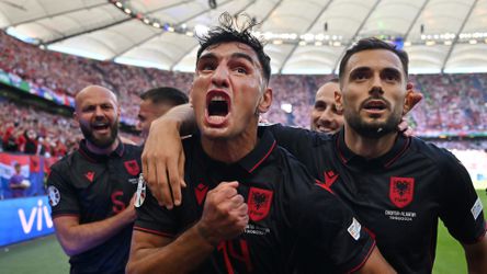 Kroatië moet vrezen voor uitschakeling op EK voetbal na late goal Albanië