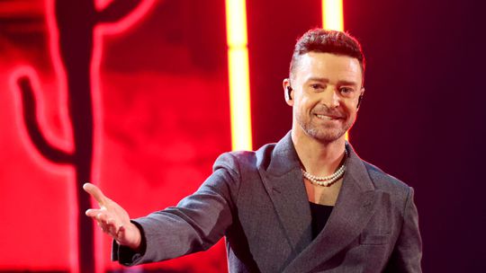 Absolute popster duikt op bij Nederlandse golfbaan: 'Ik kreeg direct kriebels toen ik het hoorde'