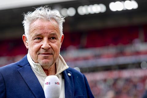 Wereldberoemde NOS-verslaggever krijgt hele studio aan het dansen: oranje-feest op Amerikaanse tv