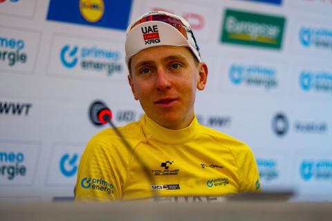 Topfavoriet Tadej Pogacar krijgt vlak voor Tour de France grote klap te verwerken: 'Hij was niet zichzelf'