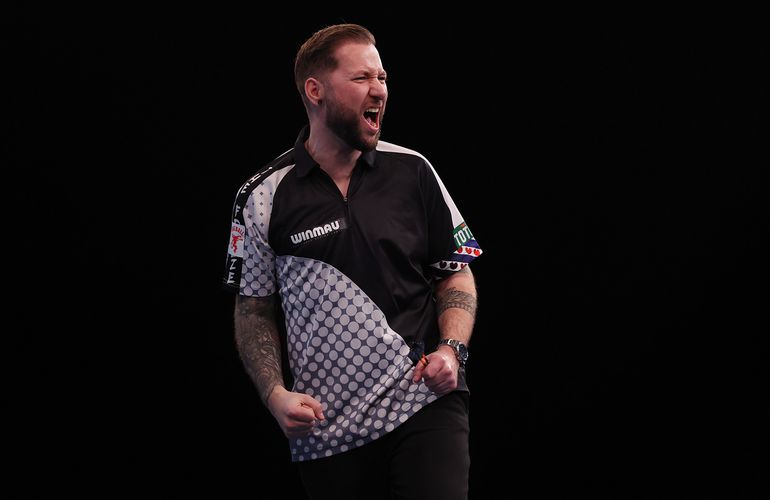 Klinkende zege van topdarter Danny Noppert bij World Matchplay tegen schutterende Schot